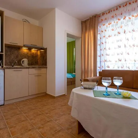 ❤apartament In With Pool On Roof ❤oe❤ * 라브다